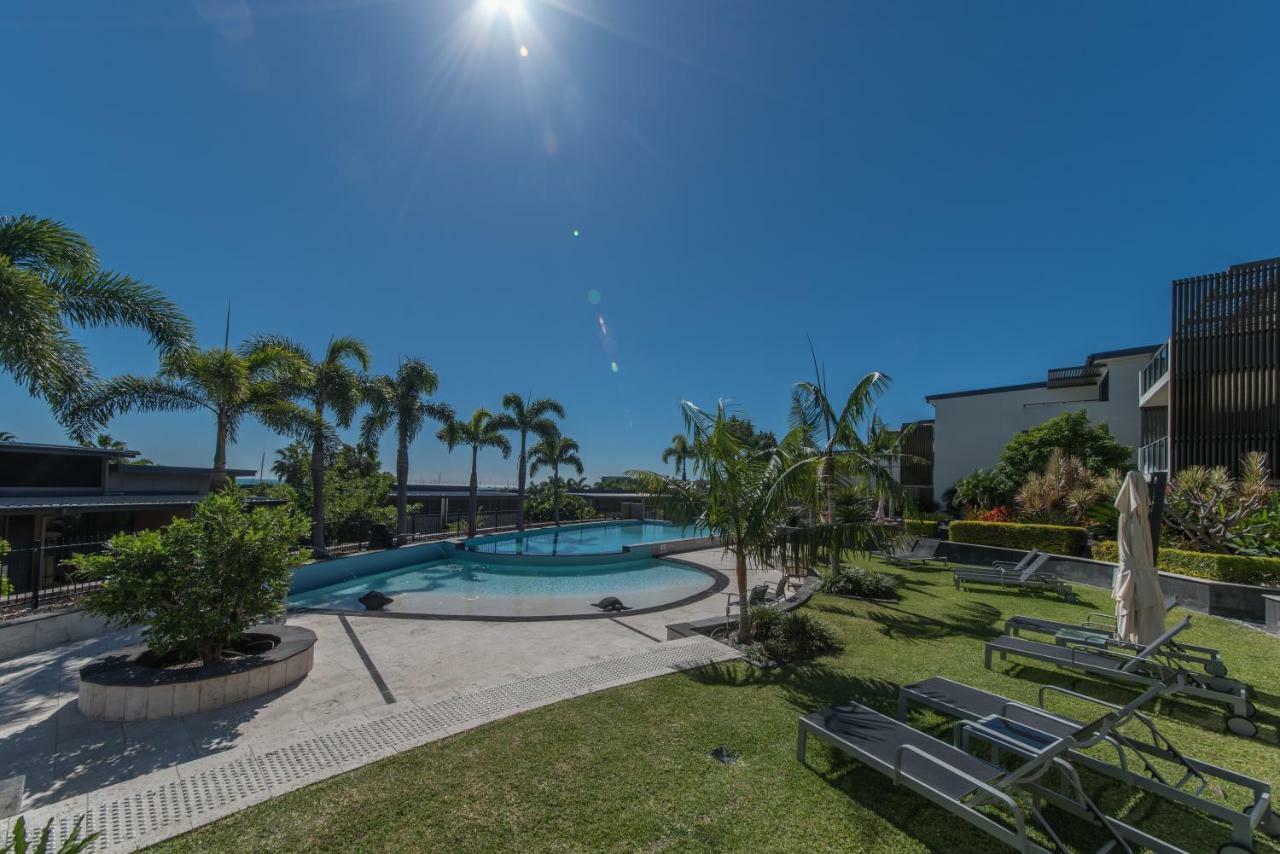 Executive On Whisper Bay - Cannonvale Airlie Beach Dış mekan fotoğraf