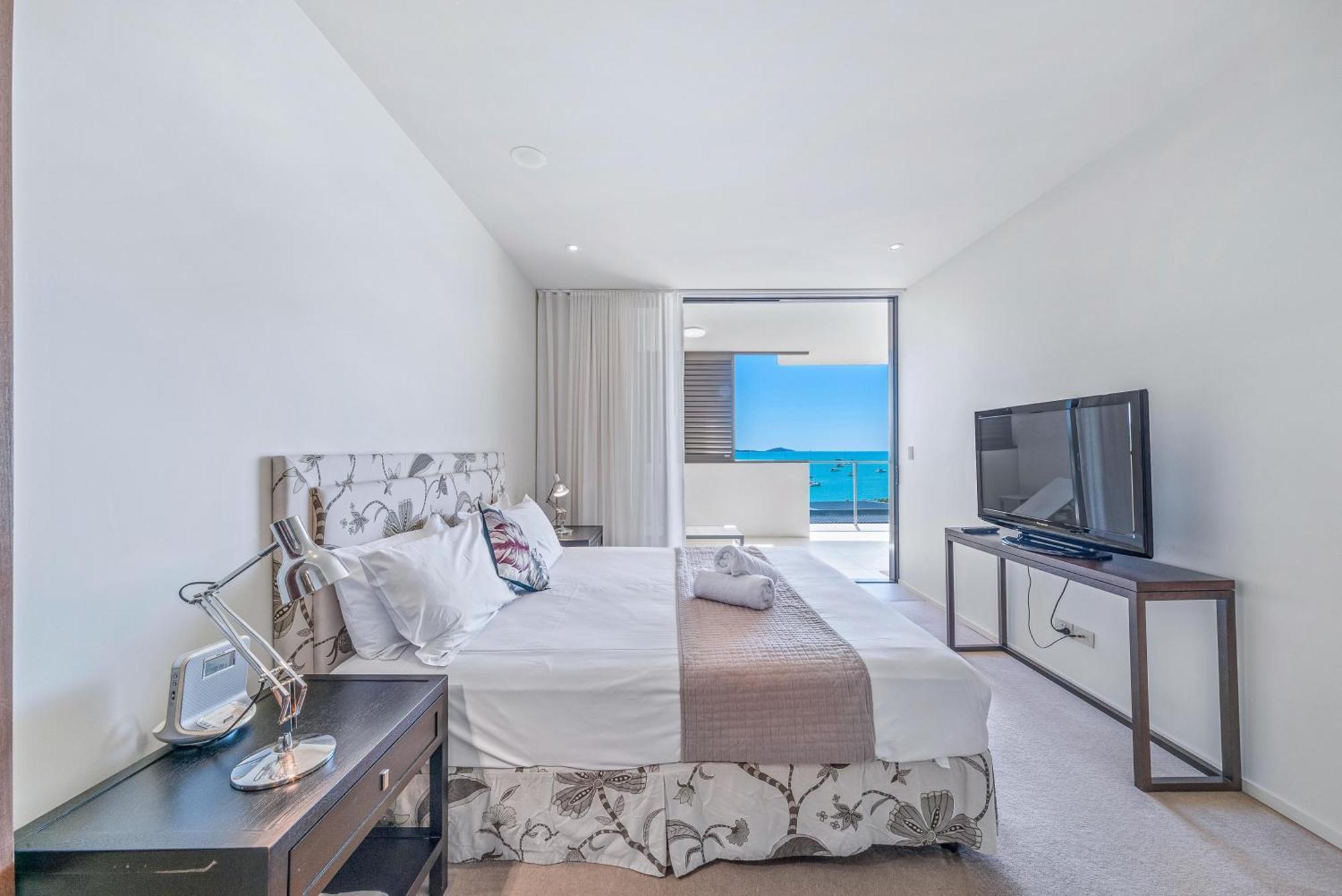 Executive On Whisper Bay - Cannonvale Airlie Beach Dış mekan fotoğraf